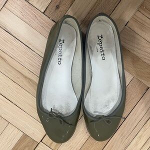 Repetto Green Ballet Flats with Bow
